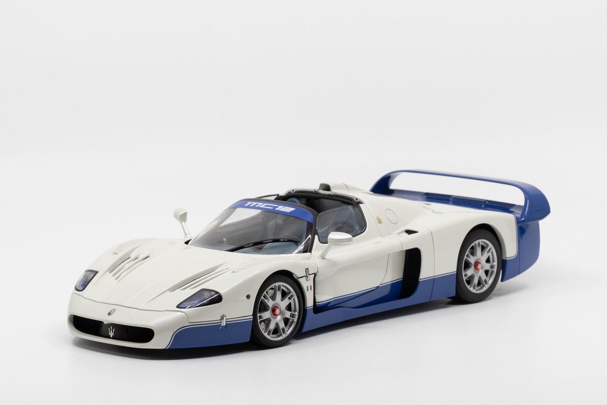 Maserati MC12 07