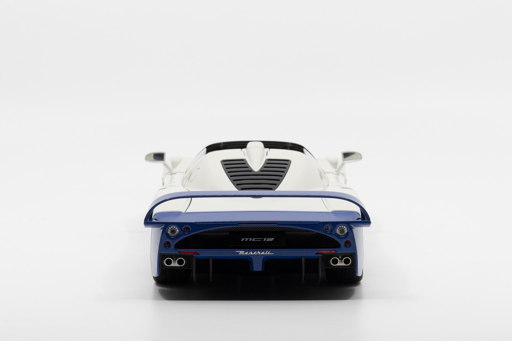 Maserati MC12 10